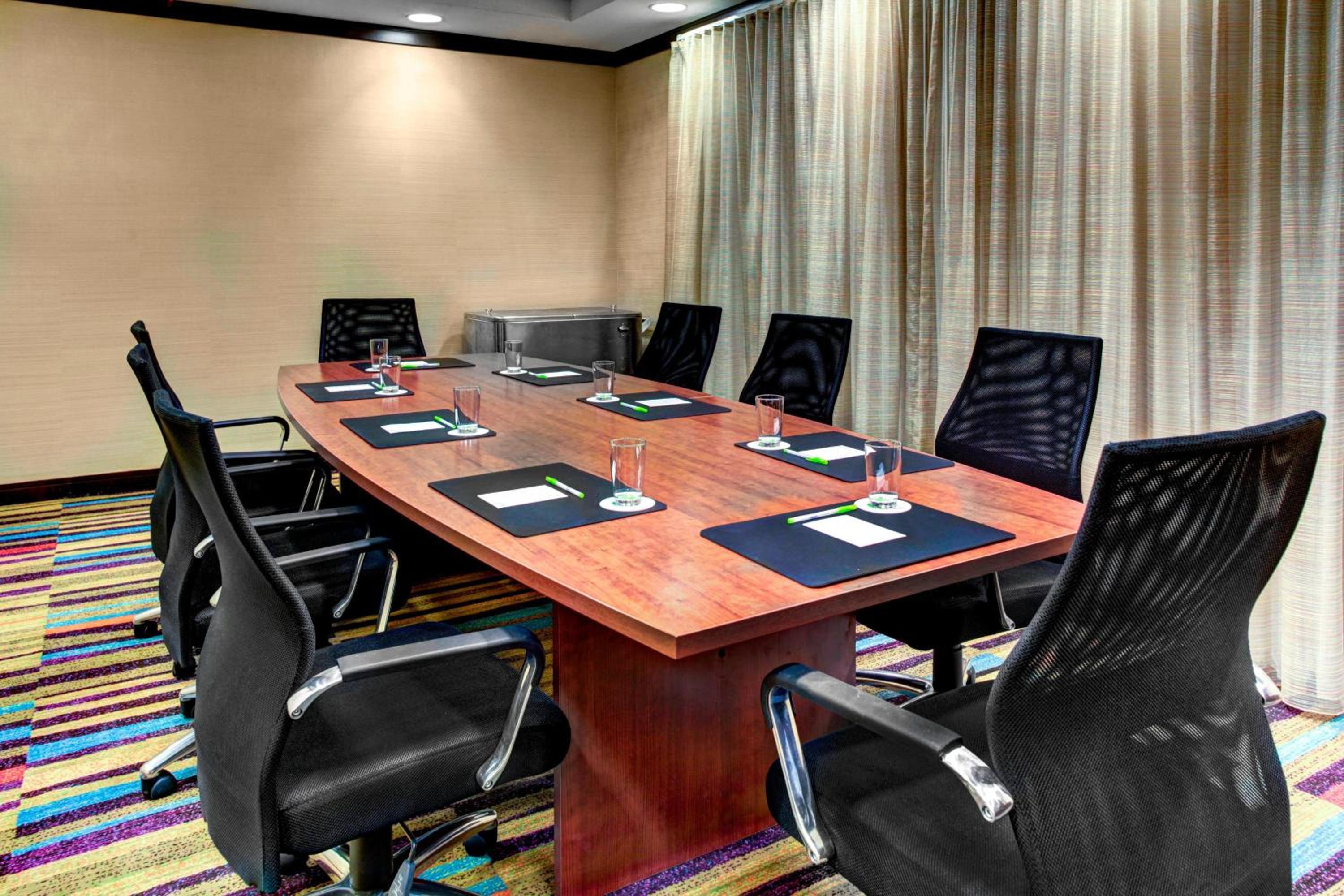 Oxford Vacations - Fairfield Inn Suites by Marriott Anniston Oxford - Property Image 3