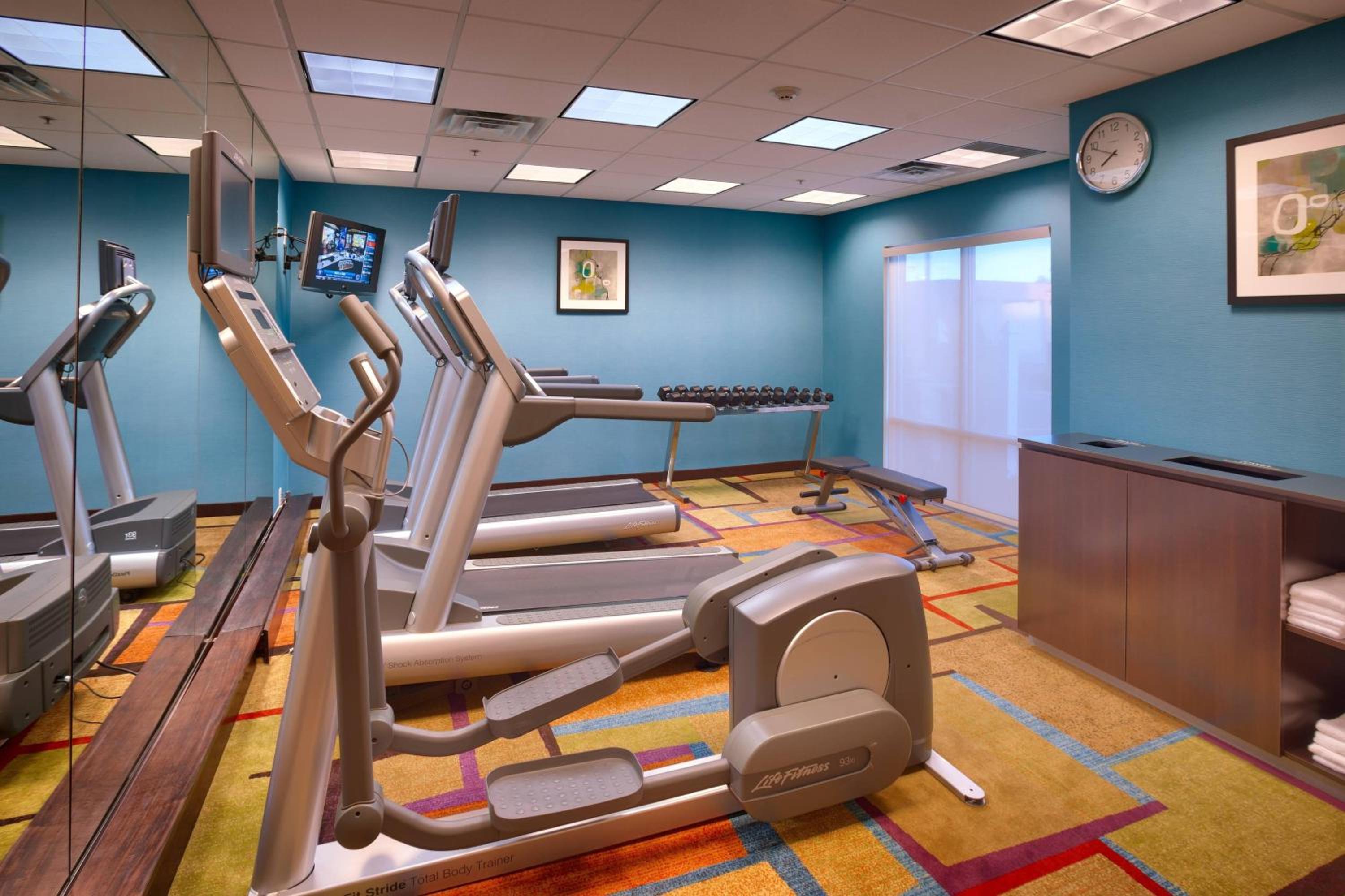 Gillette Vacations - Fairfield Inn  Suites by Marriott Gillette - Property Image 4
