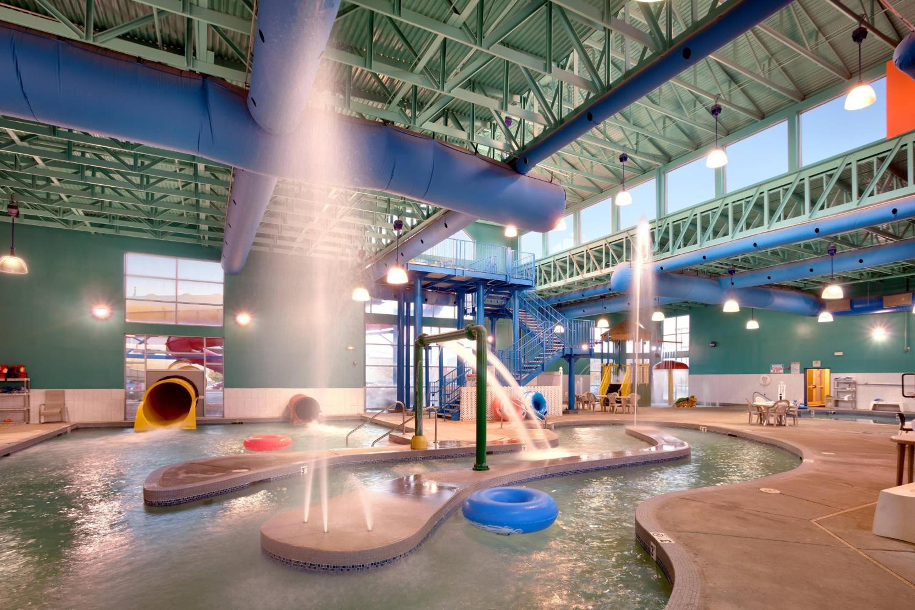 Gillette Vacations - Fairfield Inn  Suites by Marriott Gillette - Property Image 2