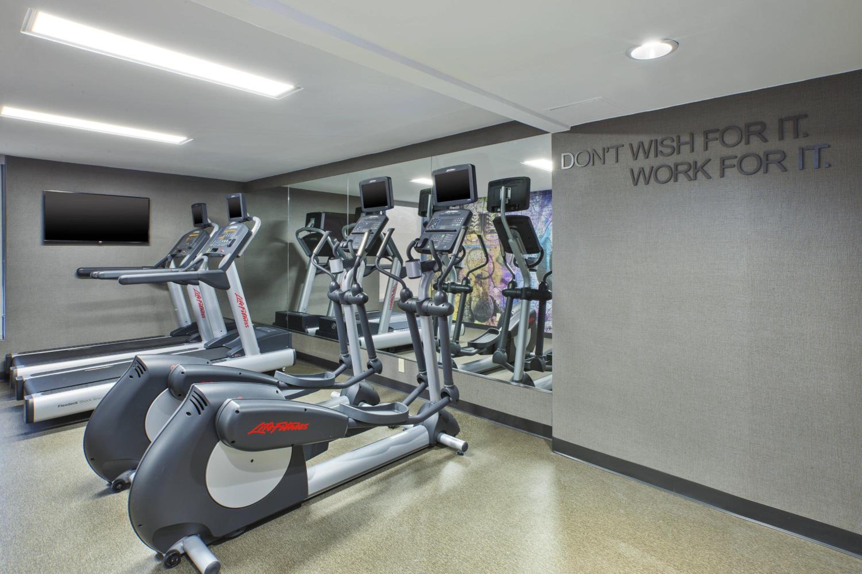 Fairfield by Marriott Inn Suites Herndon Reston - Property Image 18