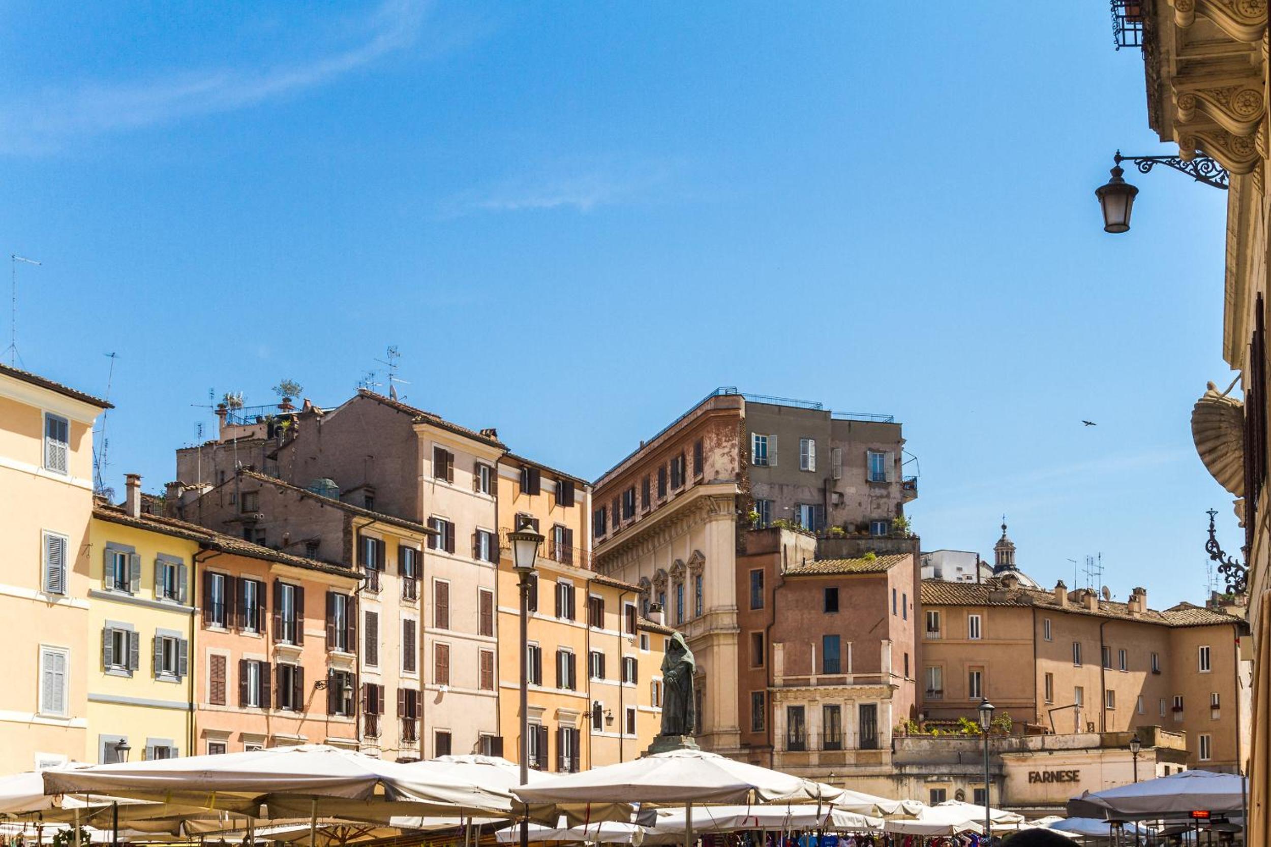 Rome as you feel - Baullari with terrace