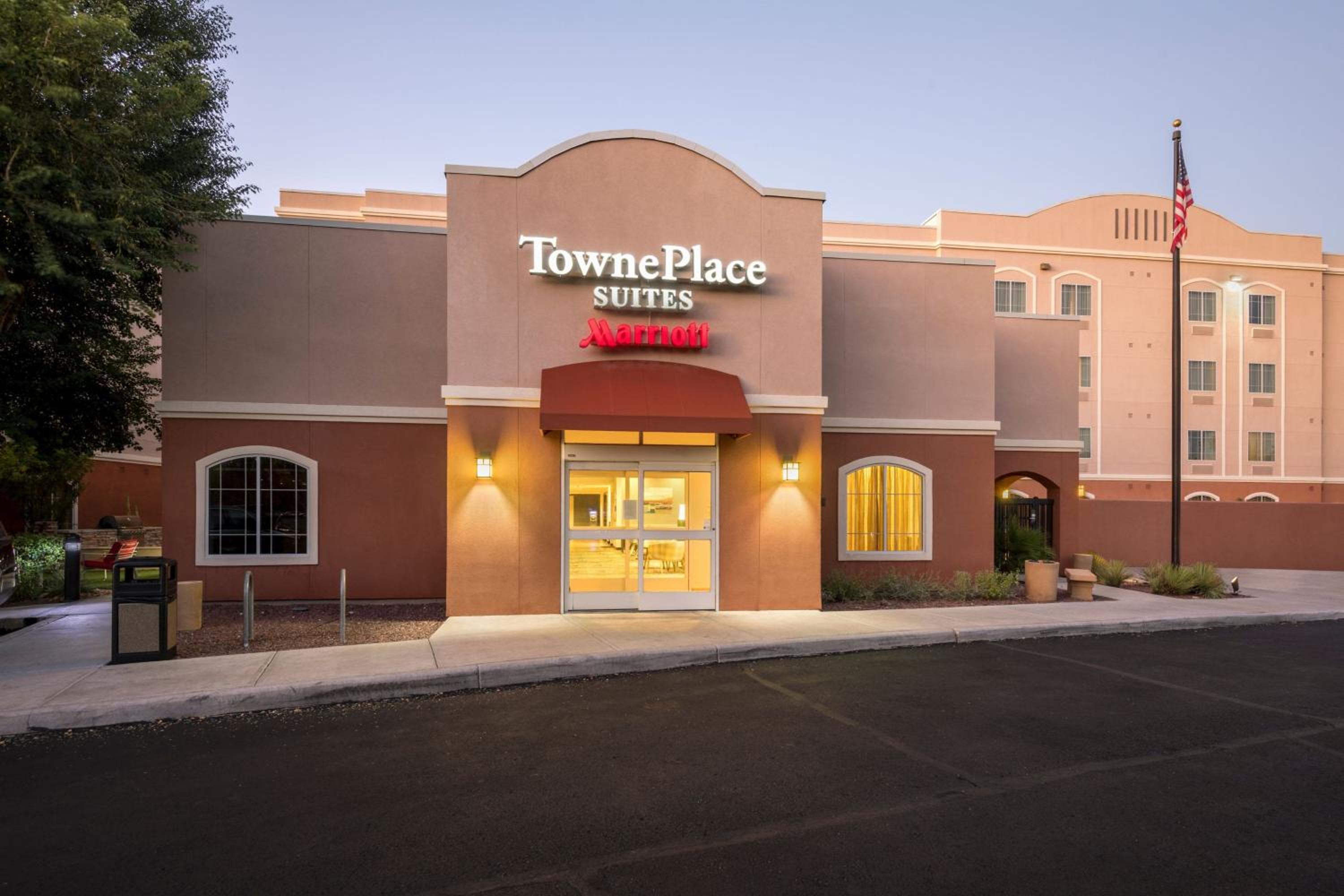 Hotel TownePlace Suites by Marriott Tucson Williams Centre - Image 1
