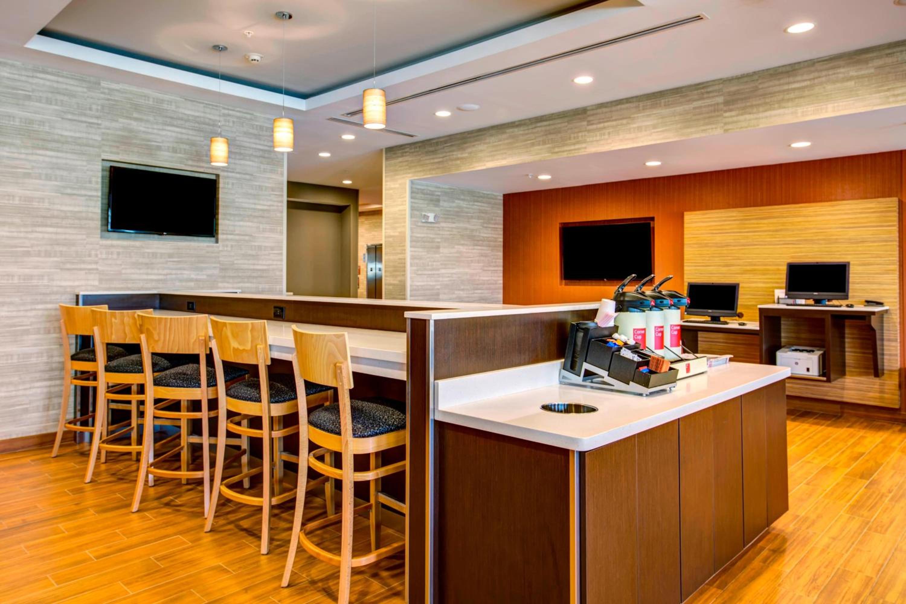 Big Spring Vacations - TownePlace Suites by Marriott Big Spring - Property Image 11