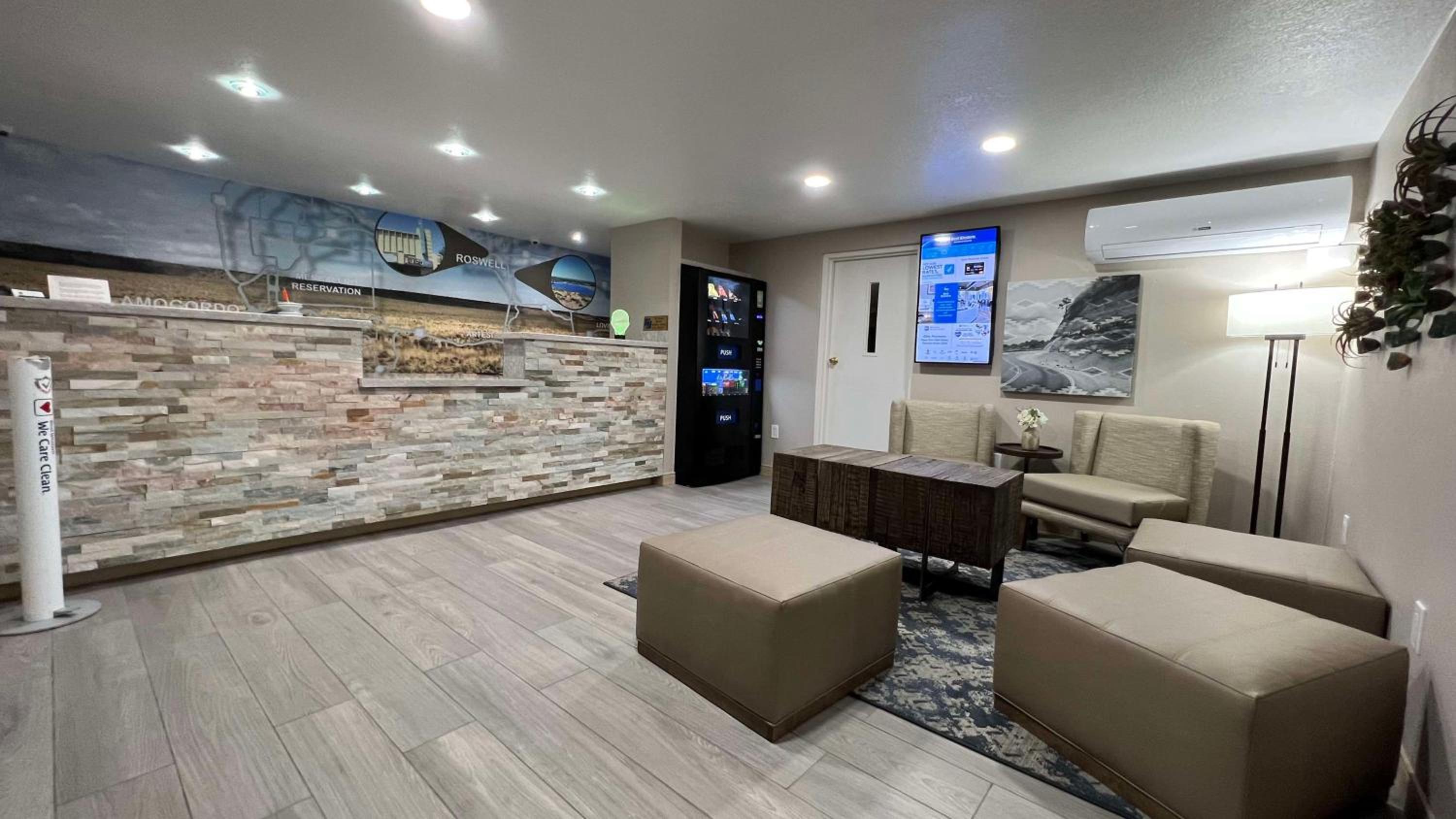 Roswell Vacations - Best Western El Rancho Palacio - Property Image 1