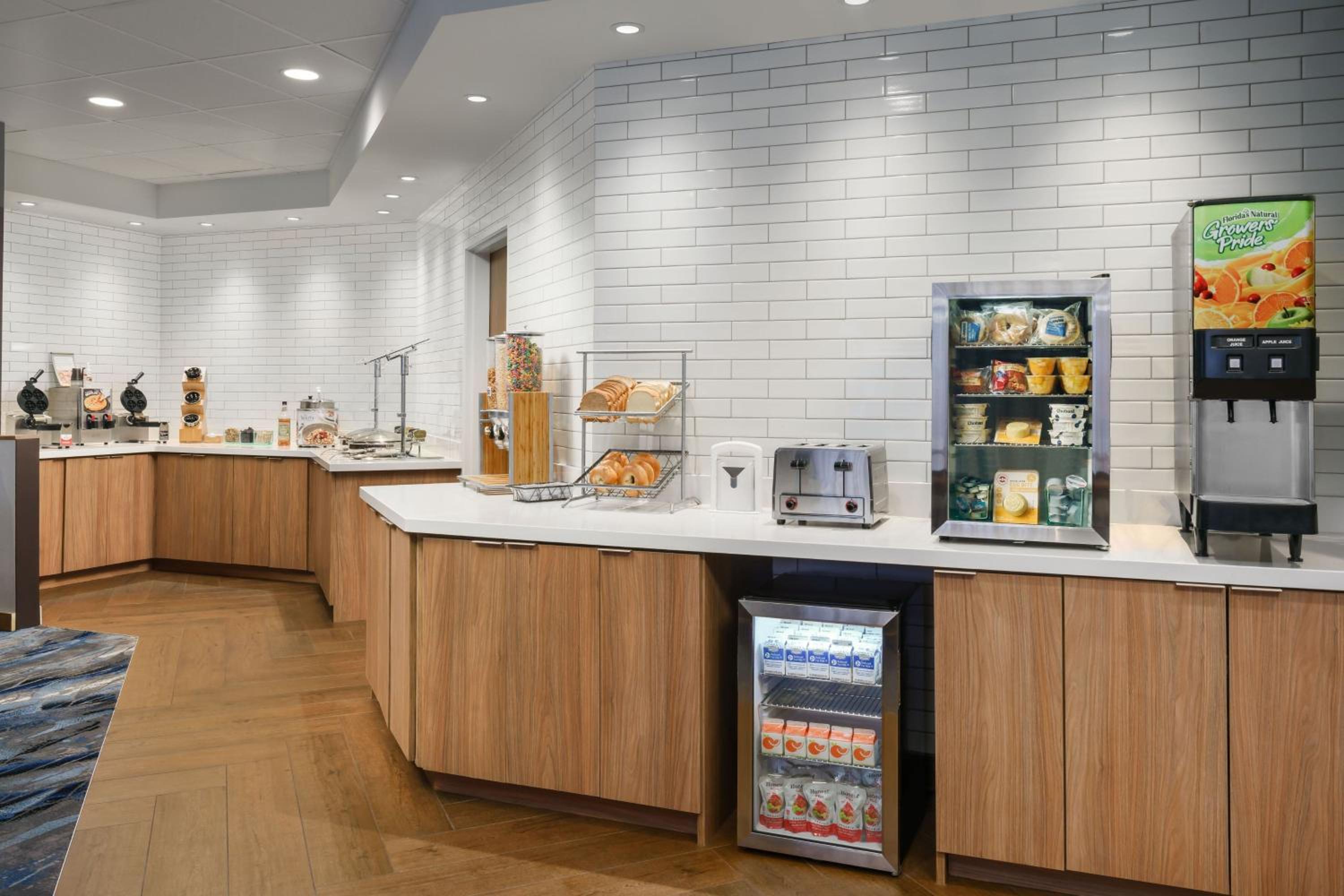 Joliet Vacations - Fairfield Inn by Marriott Joliet South - Property Image 4