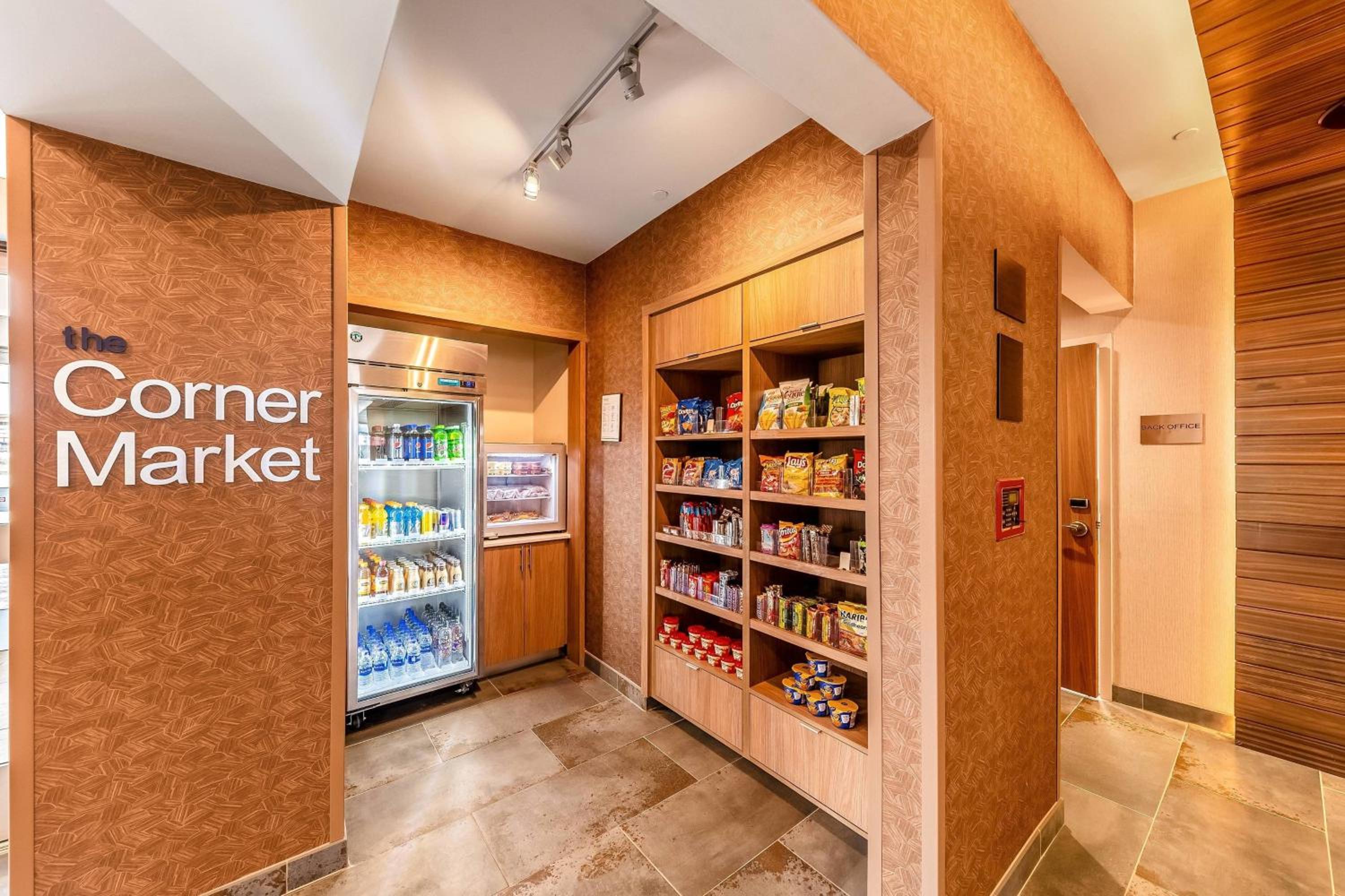 Gainesville Vacations - Fairfield Inn  Suites by Marriott Gainesville I-35 - Property Image 13