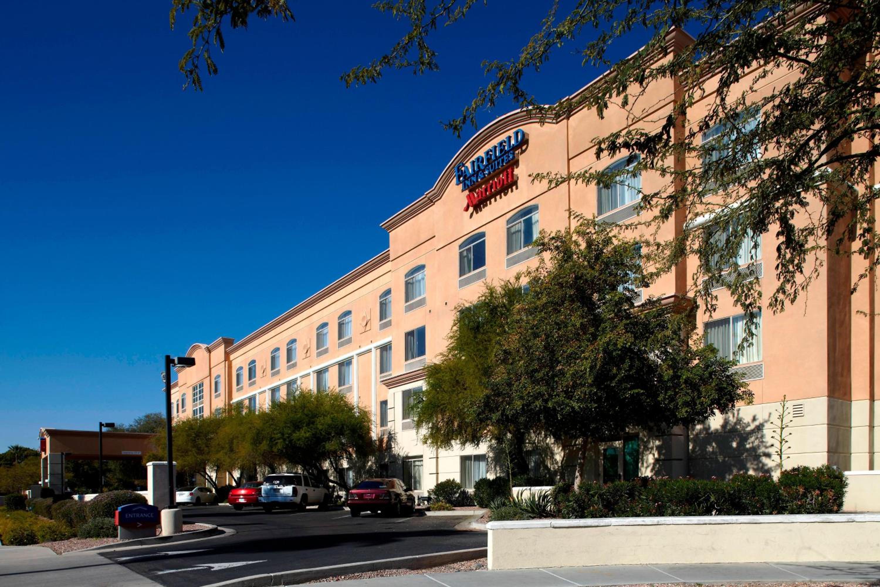 Hotel Fairfield Inn & Suites Phoenix Midtown - Image 1