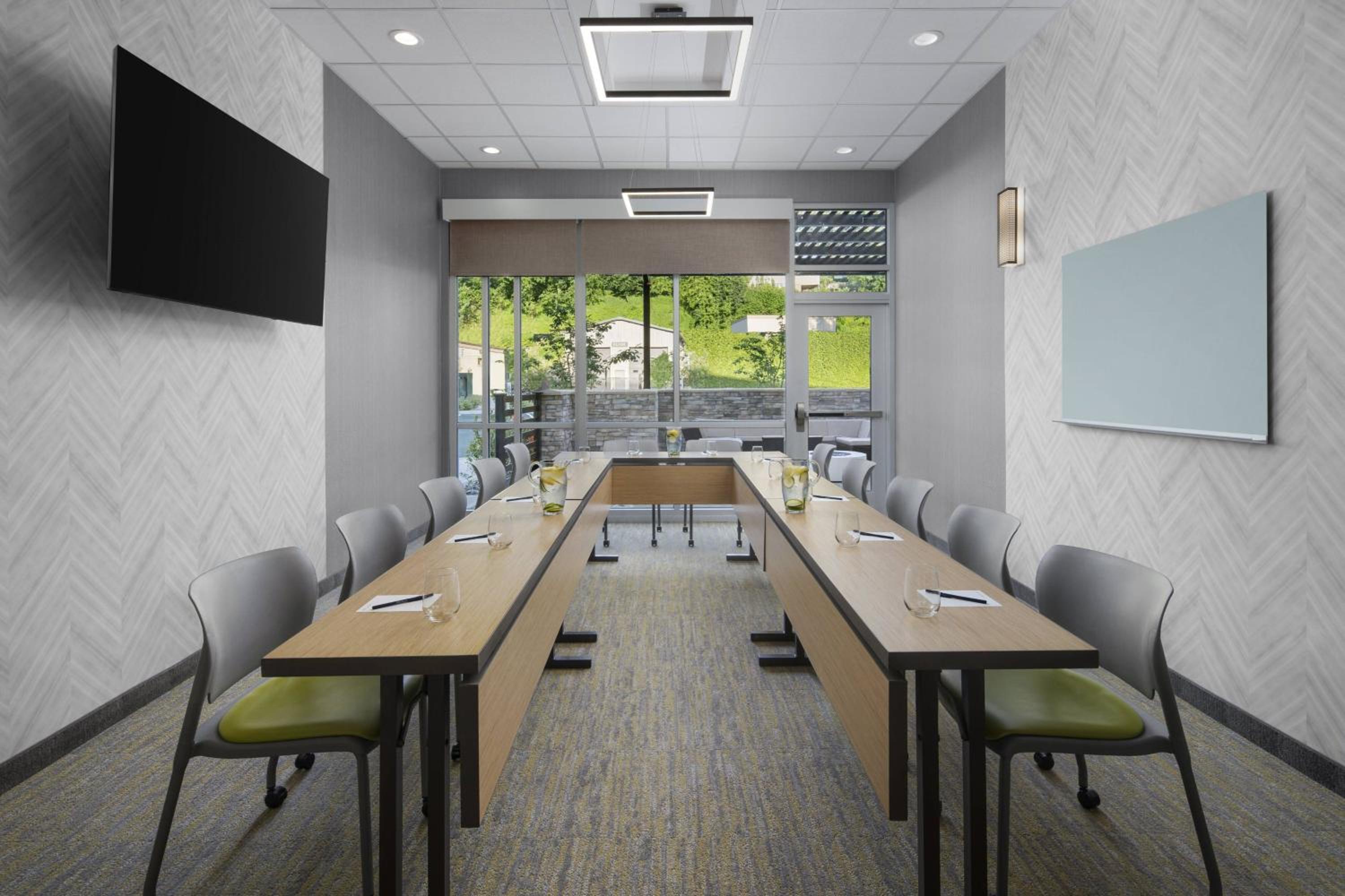 SpringHill Suites by Marriott Tuckahoe Westchester County - Property Image 2