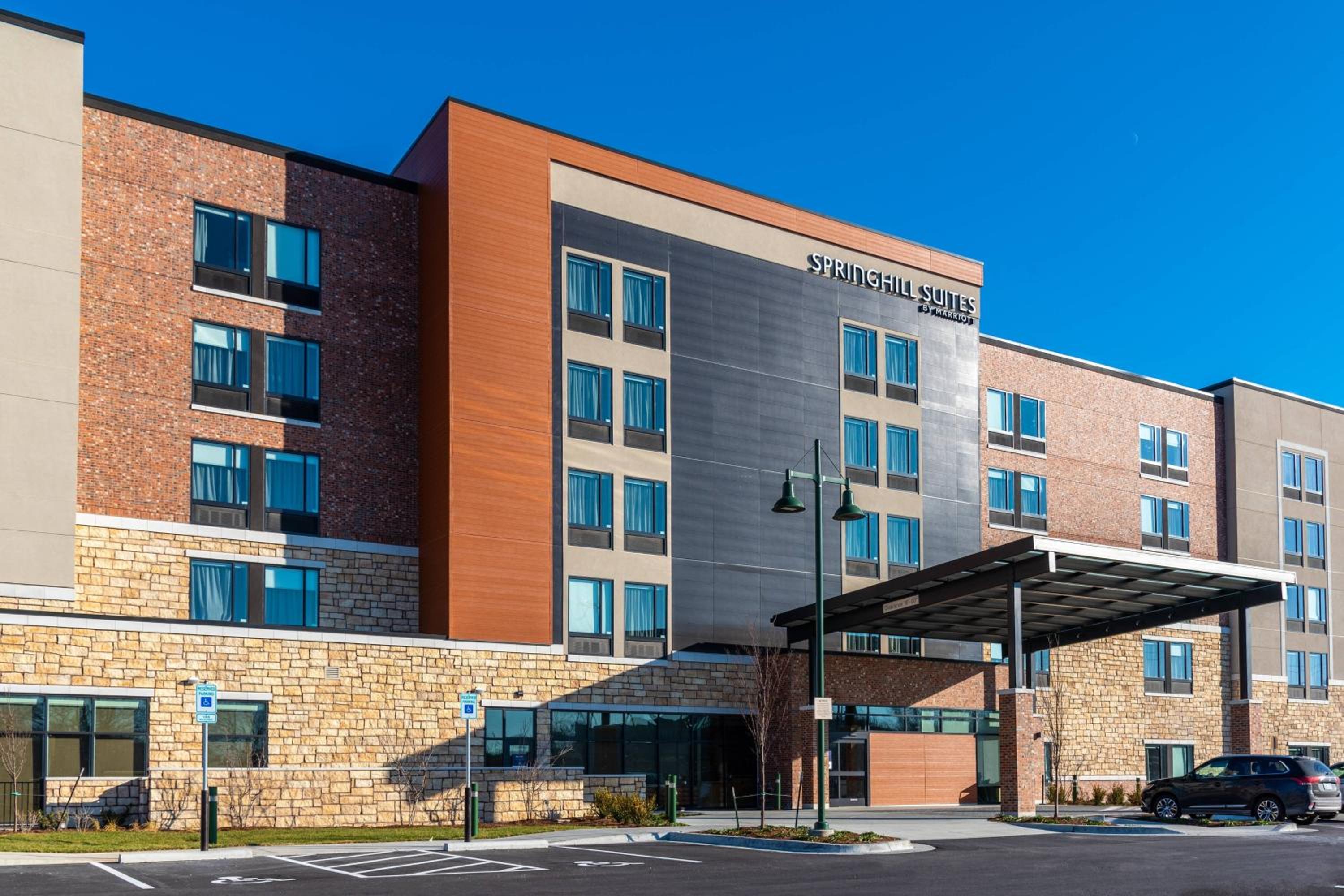 Kansas City Vacations - SpringHill Suites by Marriott Overland Park Leawood - Property Image 1