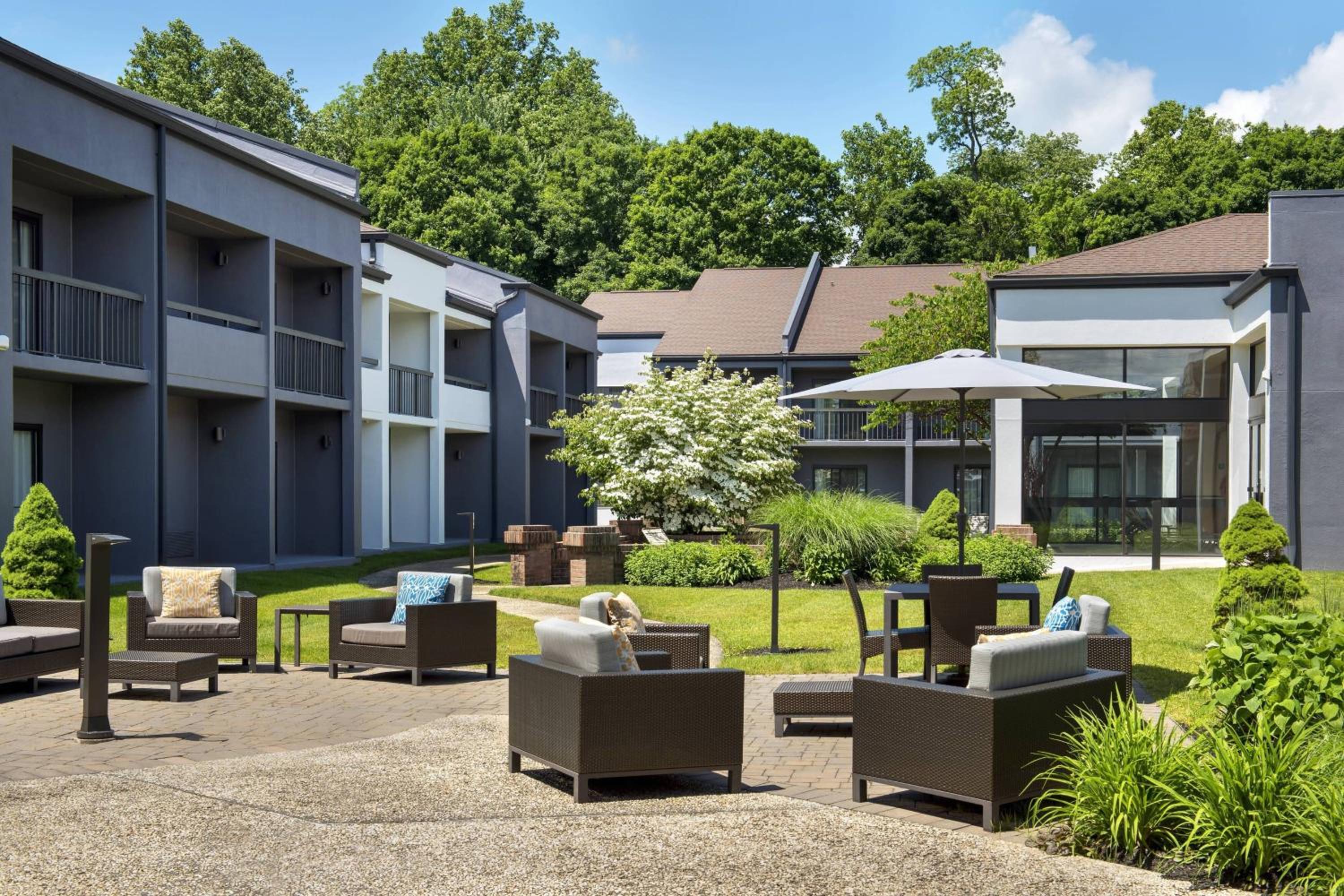 Poughkeepsie Vacations - Courtyard by Marriott Poughkeepsie - Property Image 17