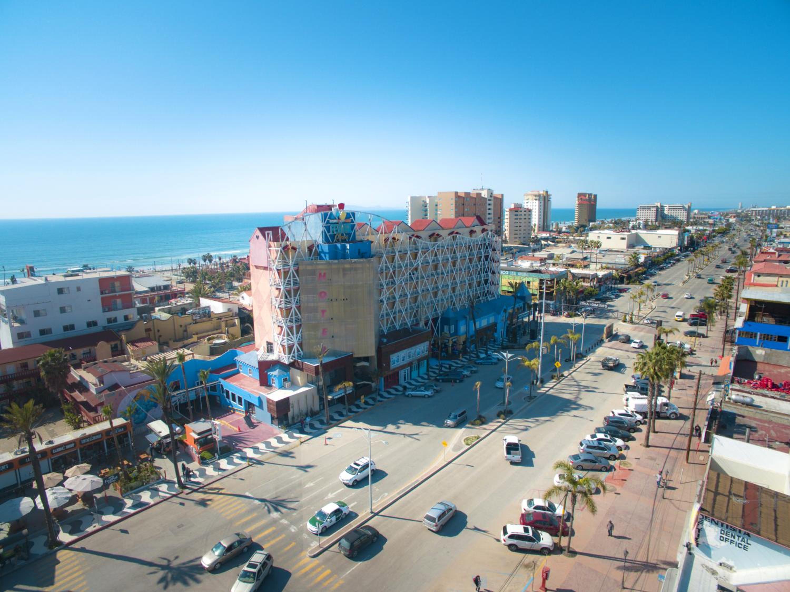Hotel Festival Plaza Playas Rosarito - Image 1