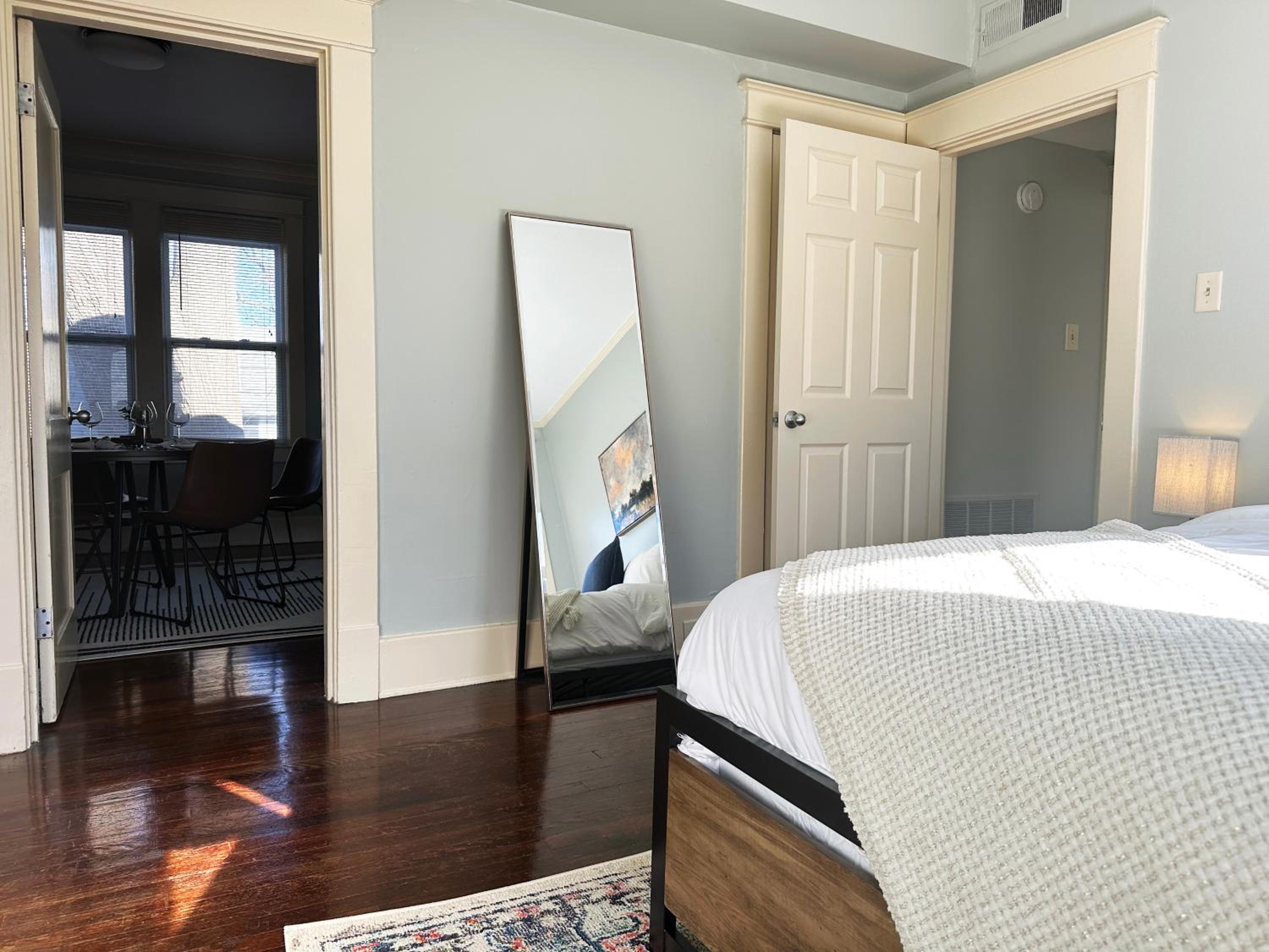 Luxury Lenox Townhouse view 3