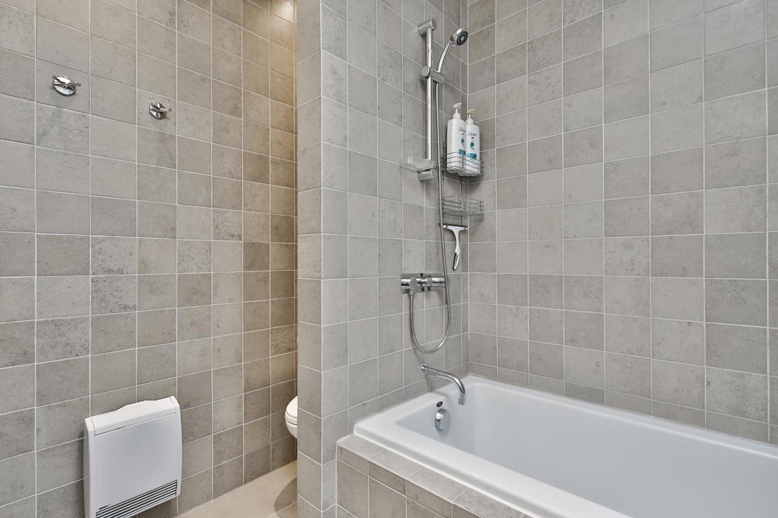 STUNNING full APARTMENTS - stocked KITCHENS - WASHER & DRYERS - WORKSPACE PROVIDED - FAST WIFI - LOCATED on the FAMOUS ST Denis street - Near METRO MONT RO