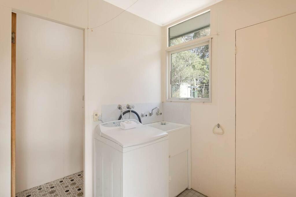 Sea Home With a View at Pambula Beach-Pet Friendly