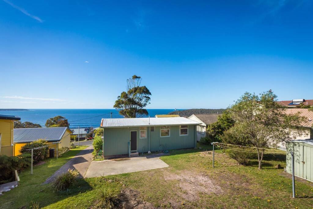 Sea Home With a View at Pambula Beach-Pet Friendly