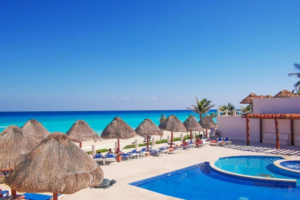 Villa Aurora Beautiful Beachfront Apartment