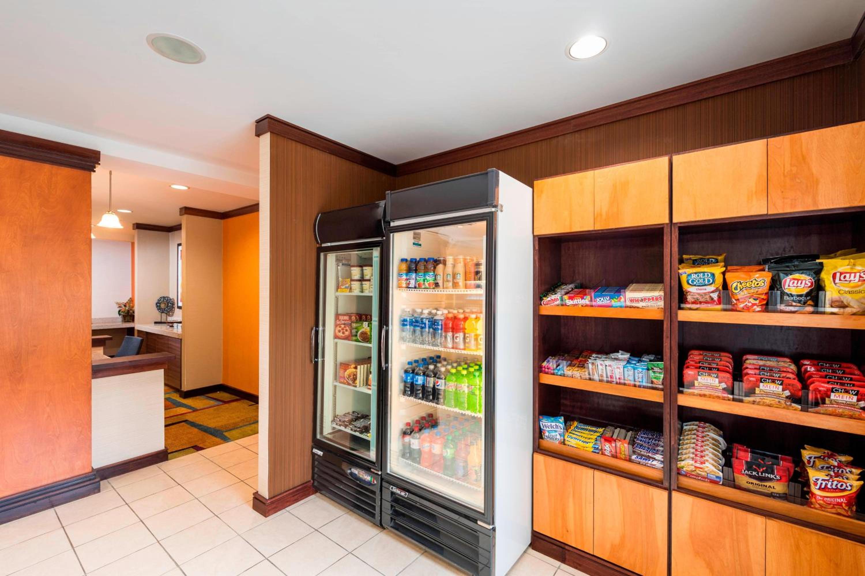 Marianna Vacations - Fairfield Inn  Suites Marianna - Property Image 11