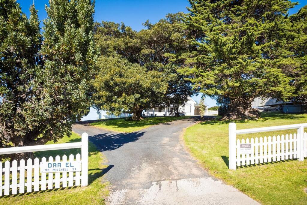 Dar-el -Great Old World Charm, pet friendly home!