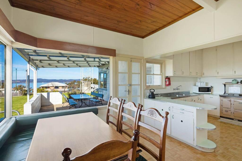 Dar-el -Great Old World Charm, pet friendly home!