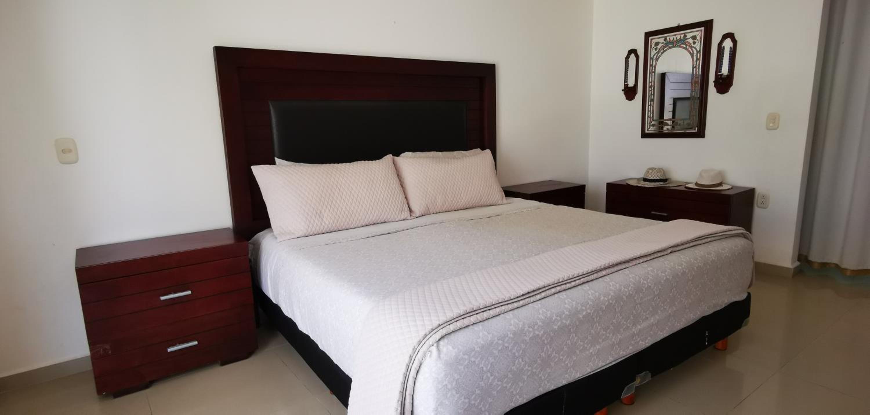 Villa Aurora Beautiful Beachfront Apartment