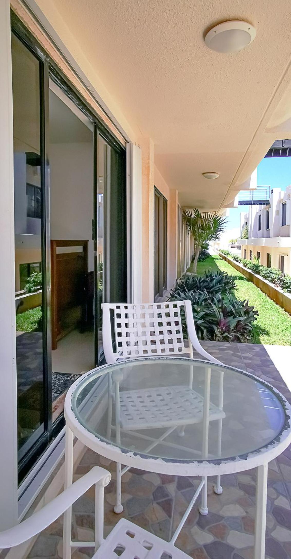 Villa Aurora Beautiful Beachfront Apartment