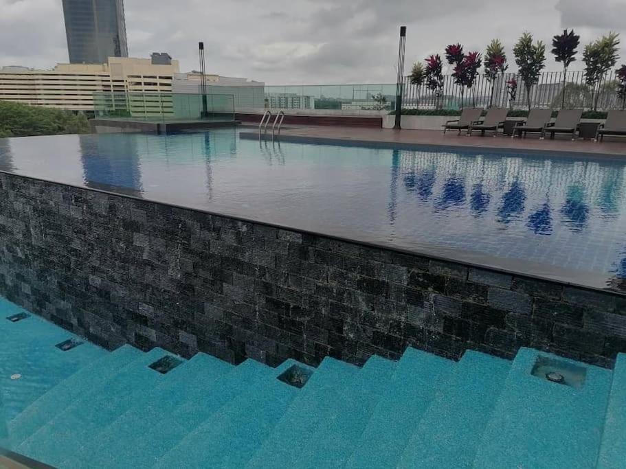 Gathering House Mosaic Midvalley 2BR 1K4Q 7-13px