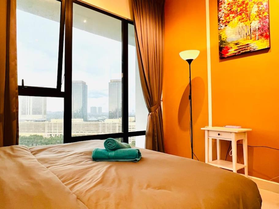 Gathering House Mosaic Midvalley 2BR 1K4Q 7-13px