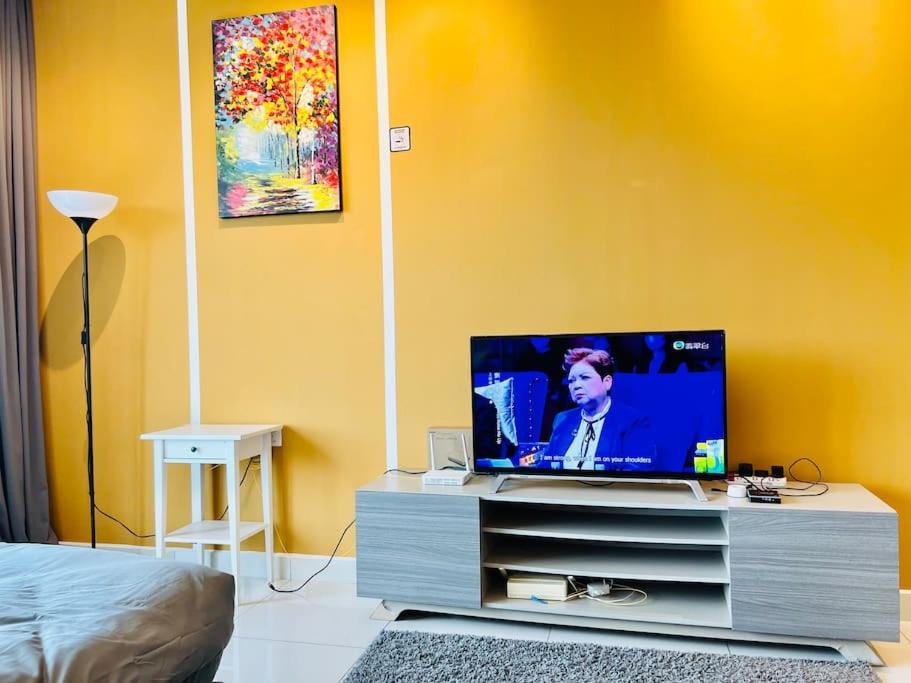 Gathering House Mosaic Midvalley 2BR 1K4Q 7-13px