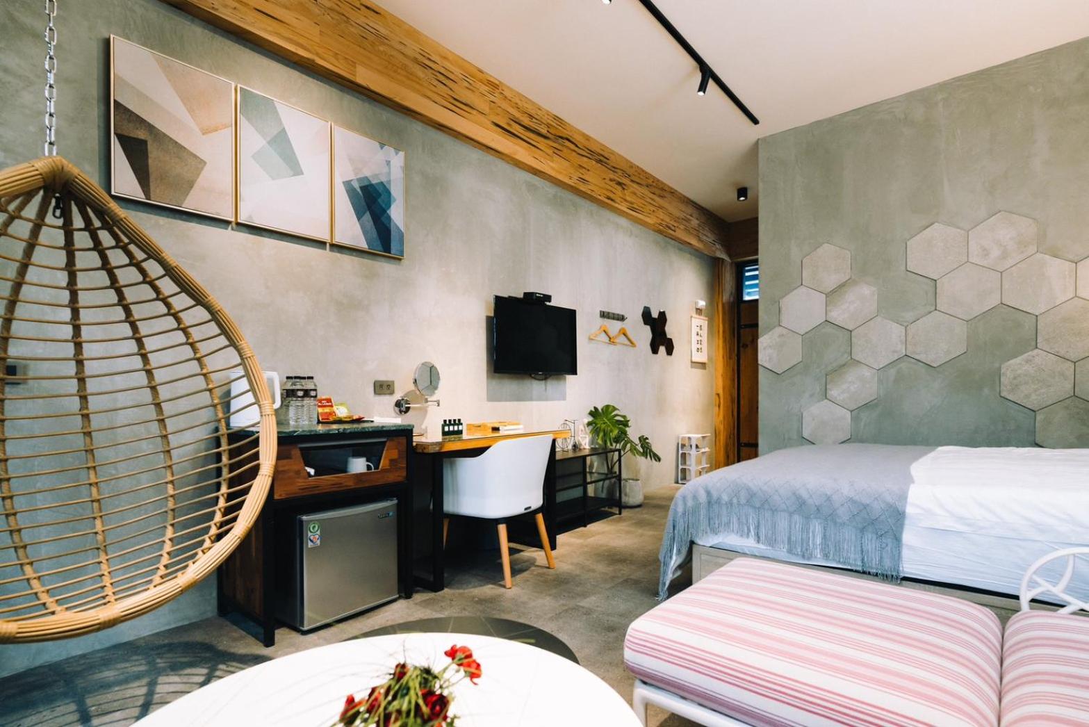 GoldenInglenook