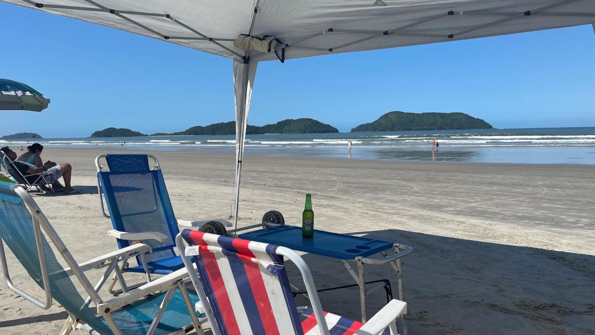 Chez Marguera em Juquehy - Luxo com muito espaço, conforto e lazer - incluso roupas de cama e banho, diarista, serviço praia, piscina aquecida, maquina gel
