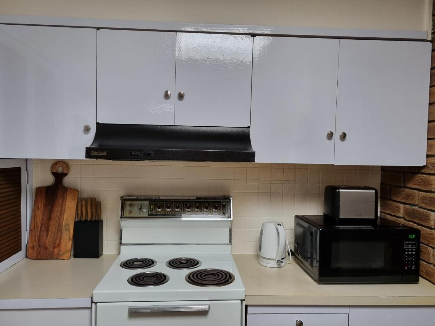 Warm Cosy Paynesville Get-Away