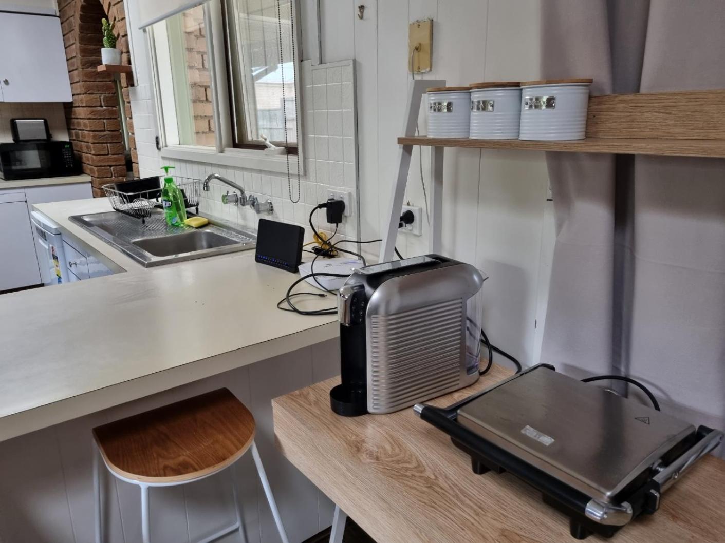 Warm Cosy Paynesville Get-Away