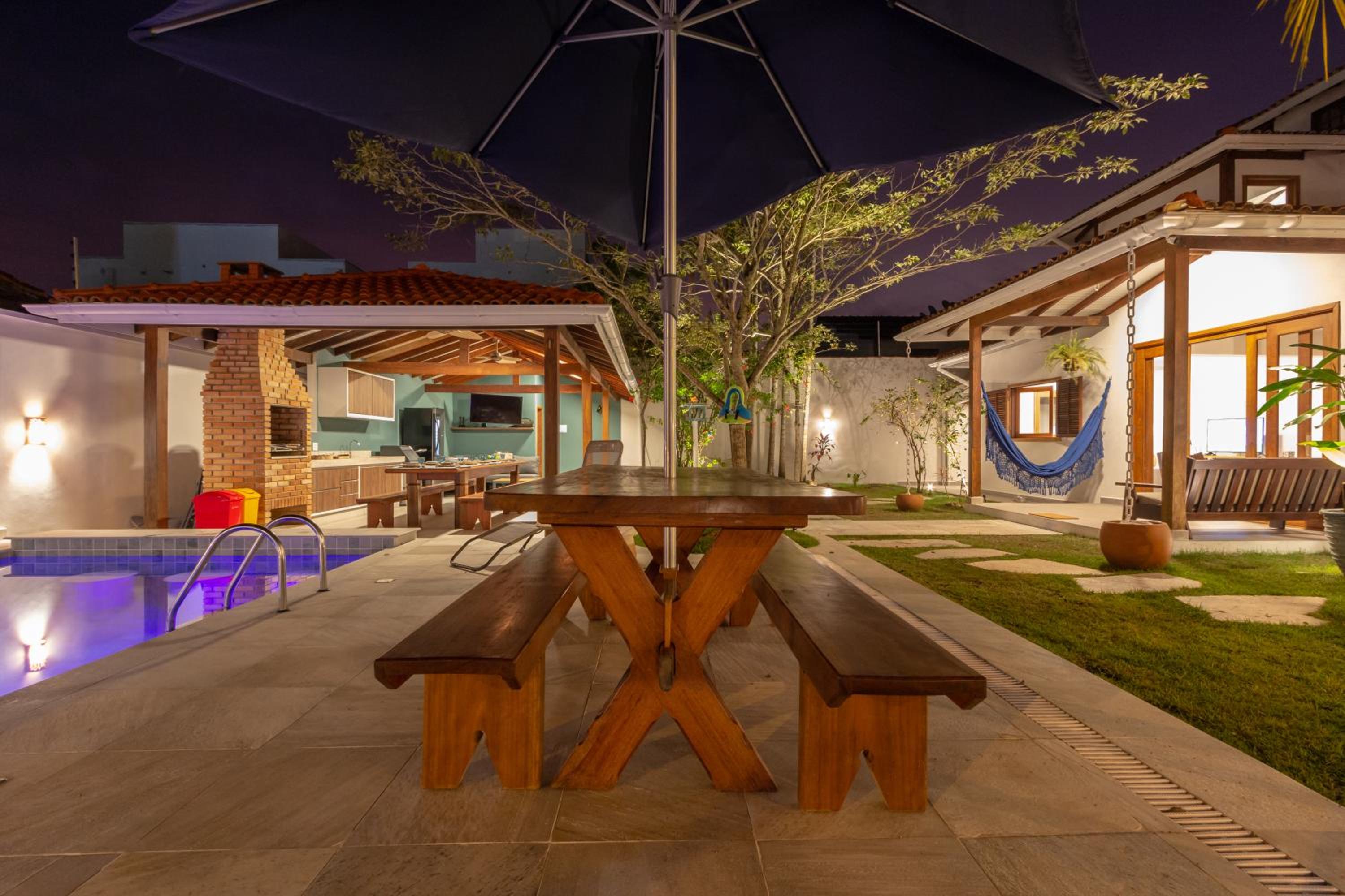 Chez Marguera em Juquehy - Luxo com muito espaço, conforto e lazer - incluso roupas de cama e banho, diarista, serviço praia, piscina aquecida, maquina gel