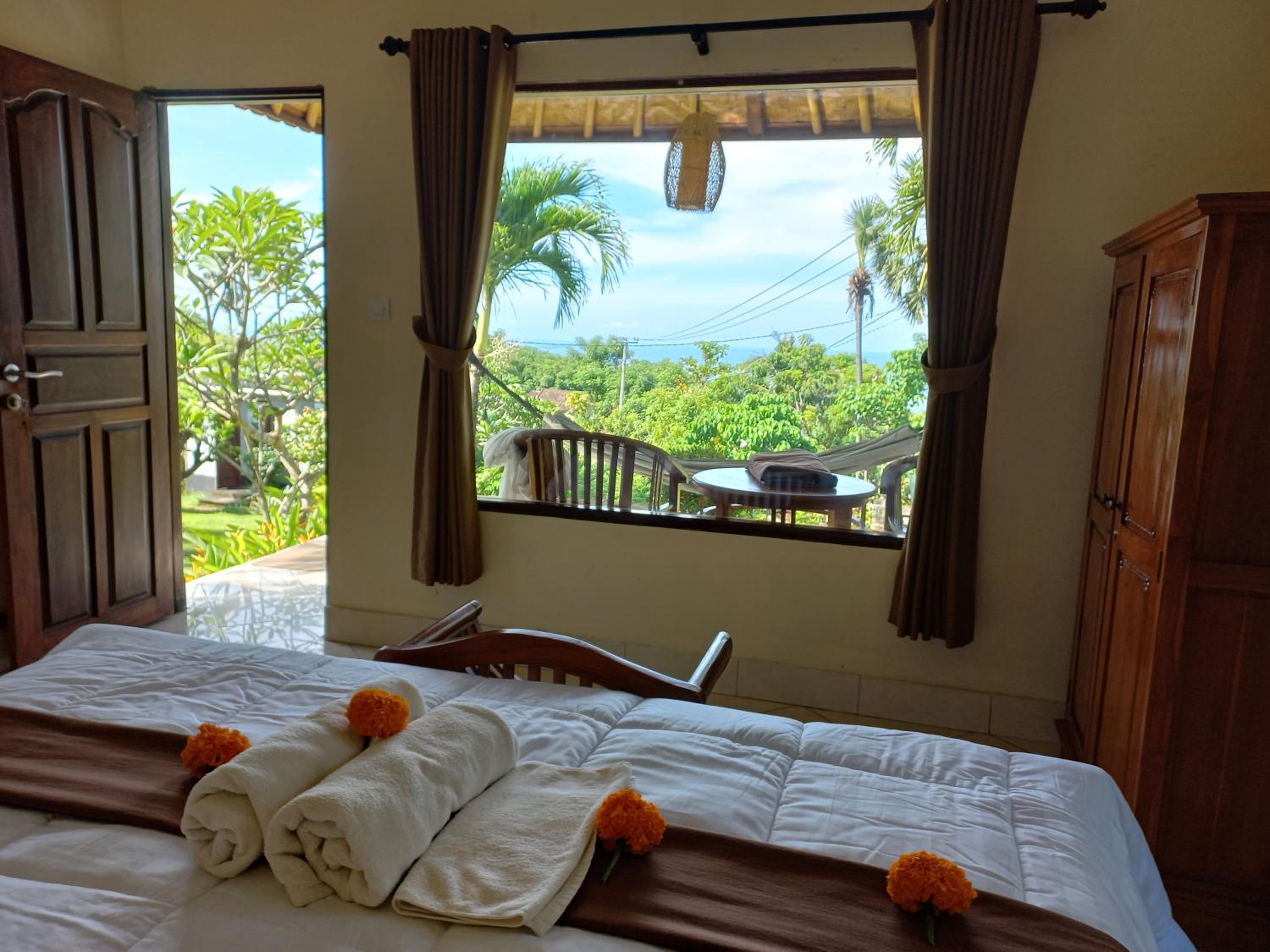 Frangipani Inn & Restaurant