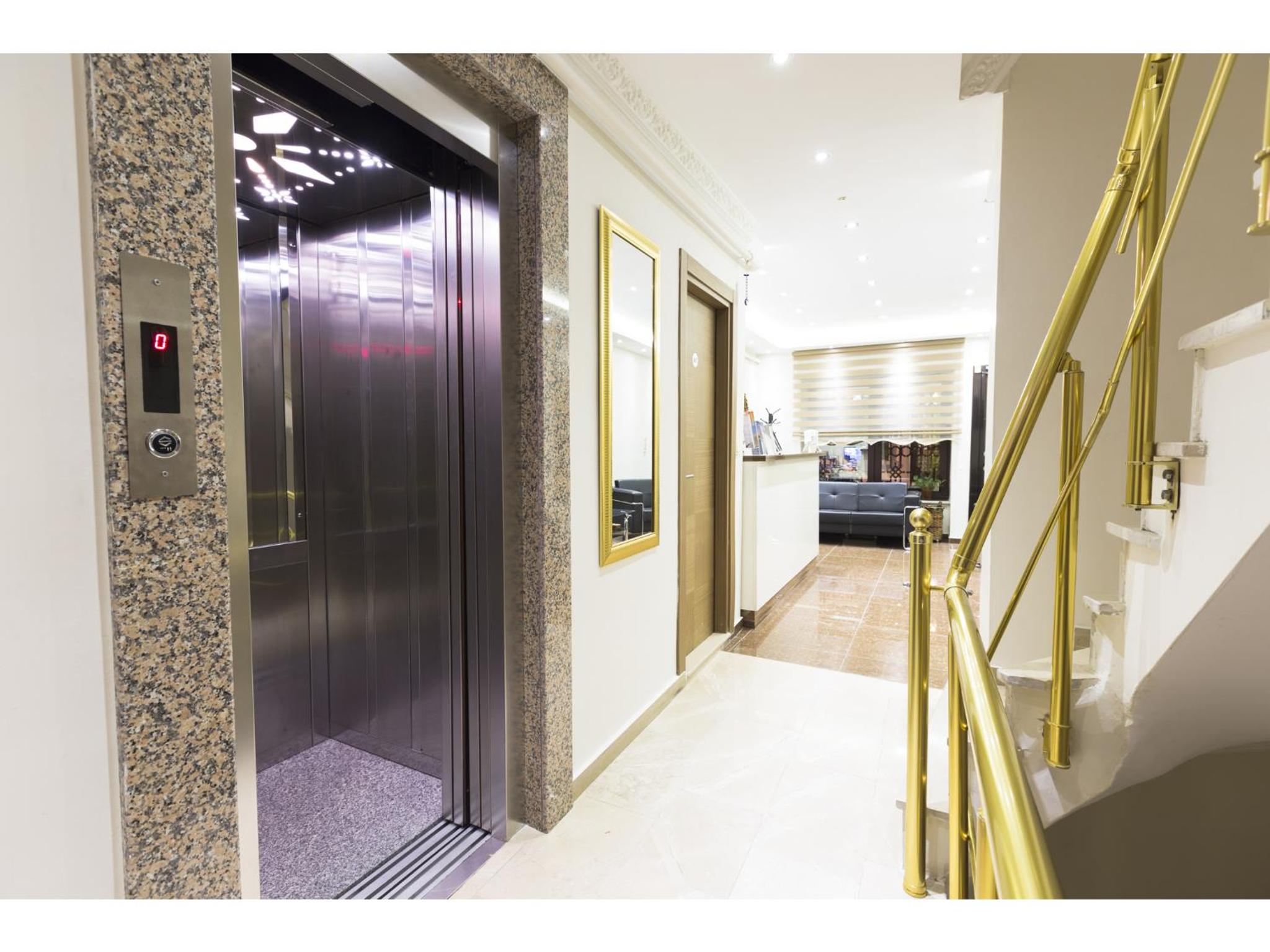 Zendy Suite Otel - Image 46