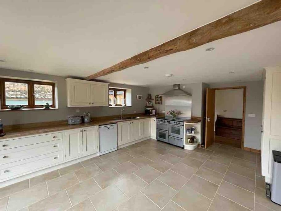 Charming Norfolk Barn Conversion in Barnham Broom view 3