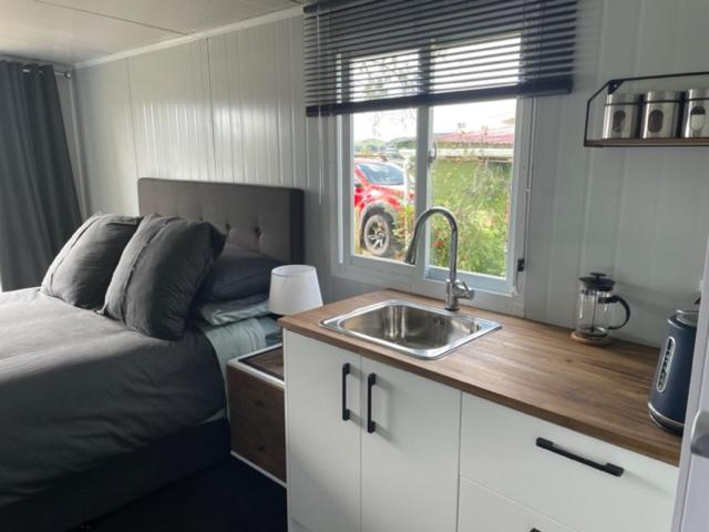 Raglan Seaview Cabin