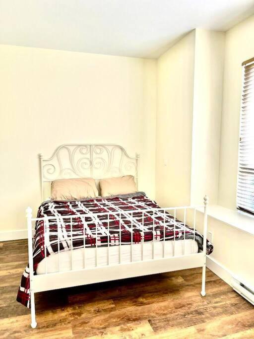 Furnished and Cozy