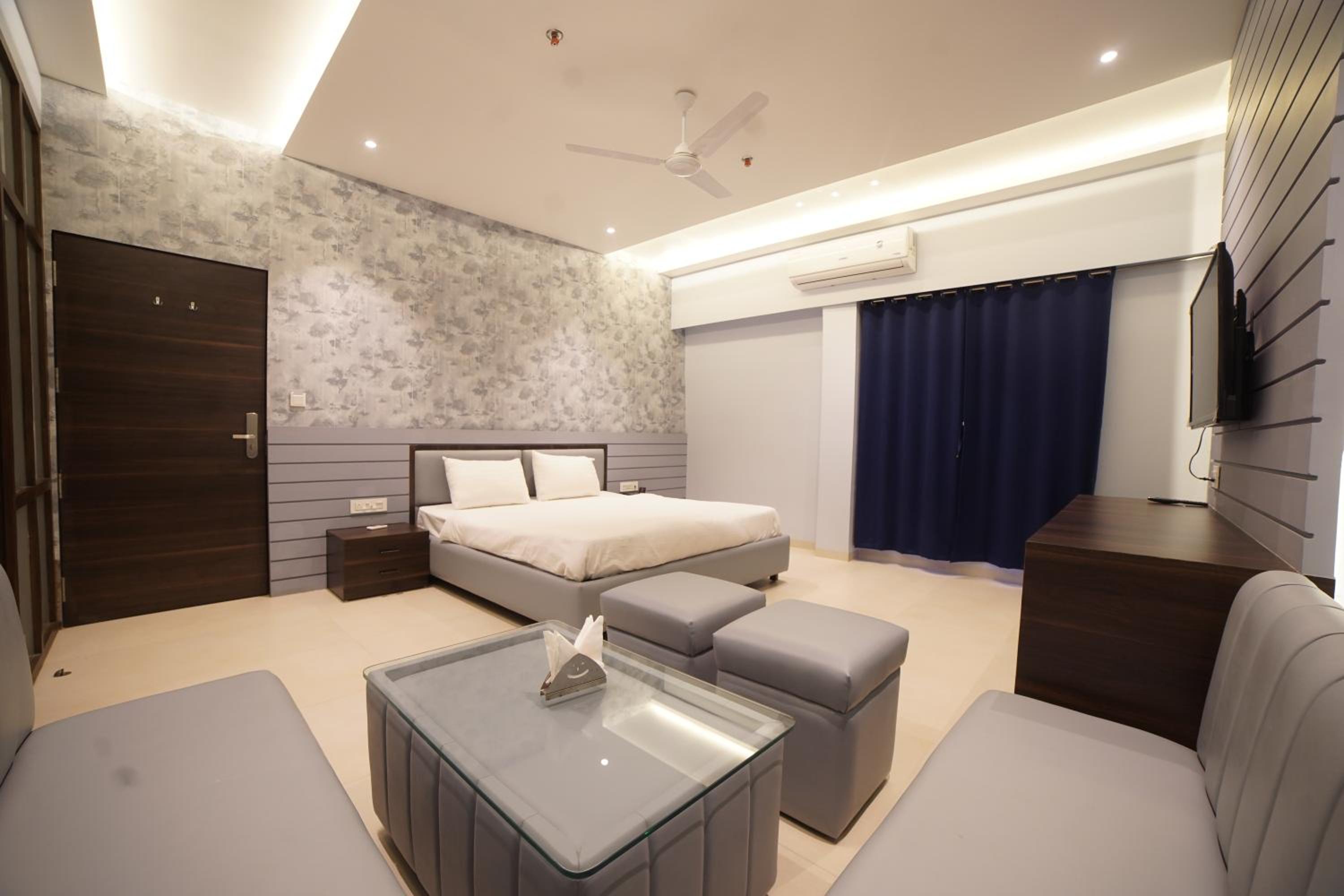 Aceotel Select Mayur