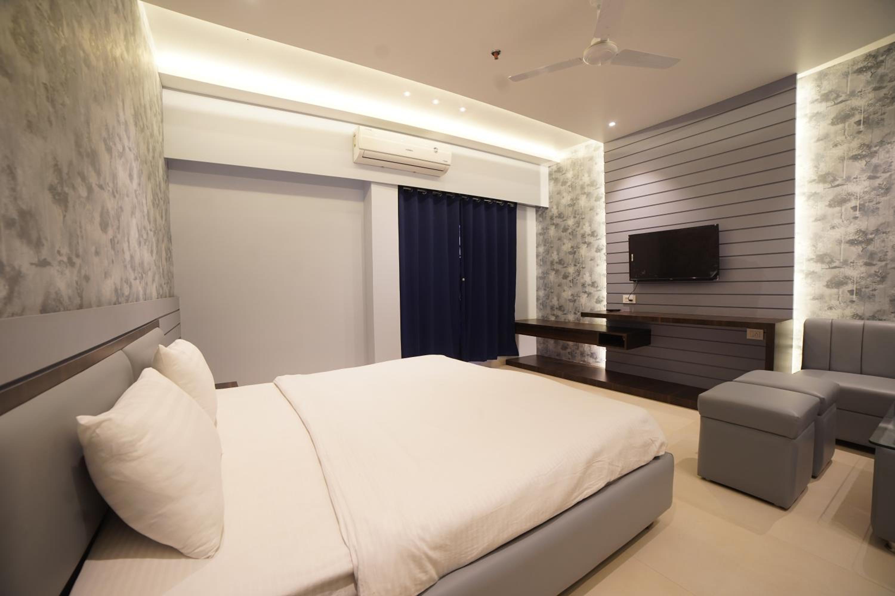 Aceotel Select Mayur