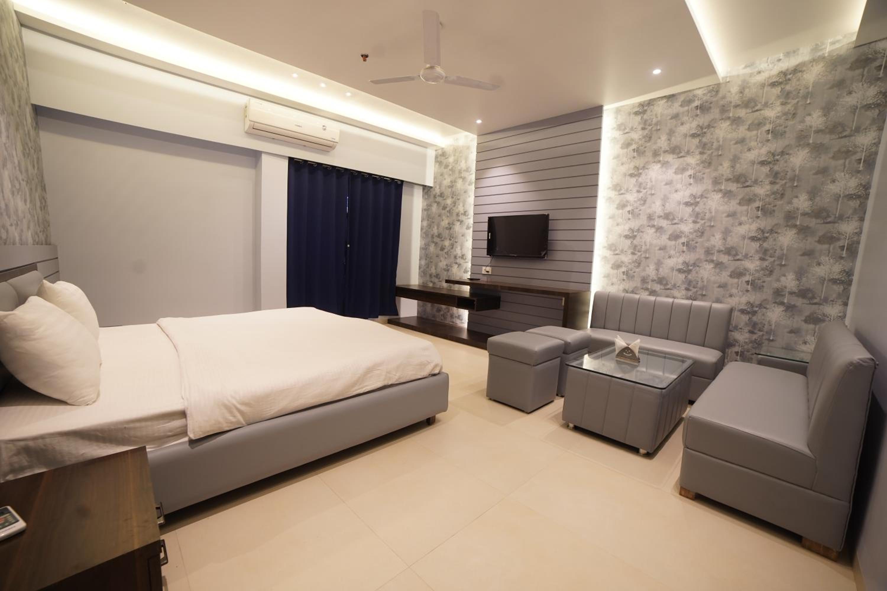 Aceotel Select Mayur