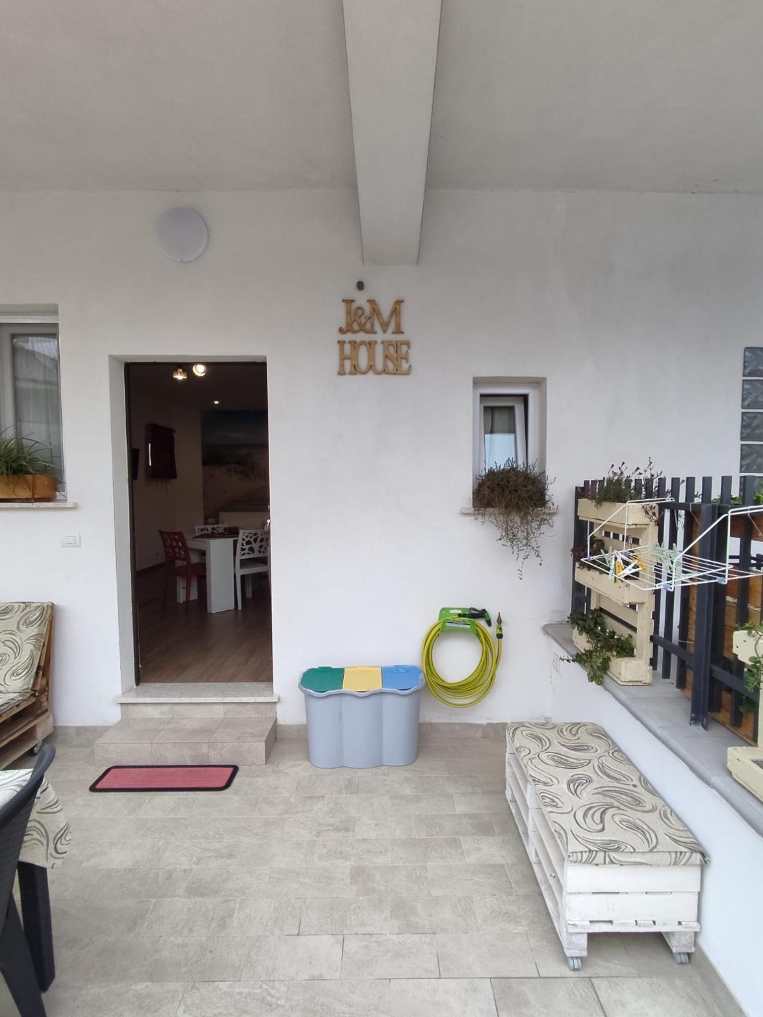 J&M House photo 2