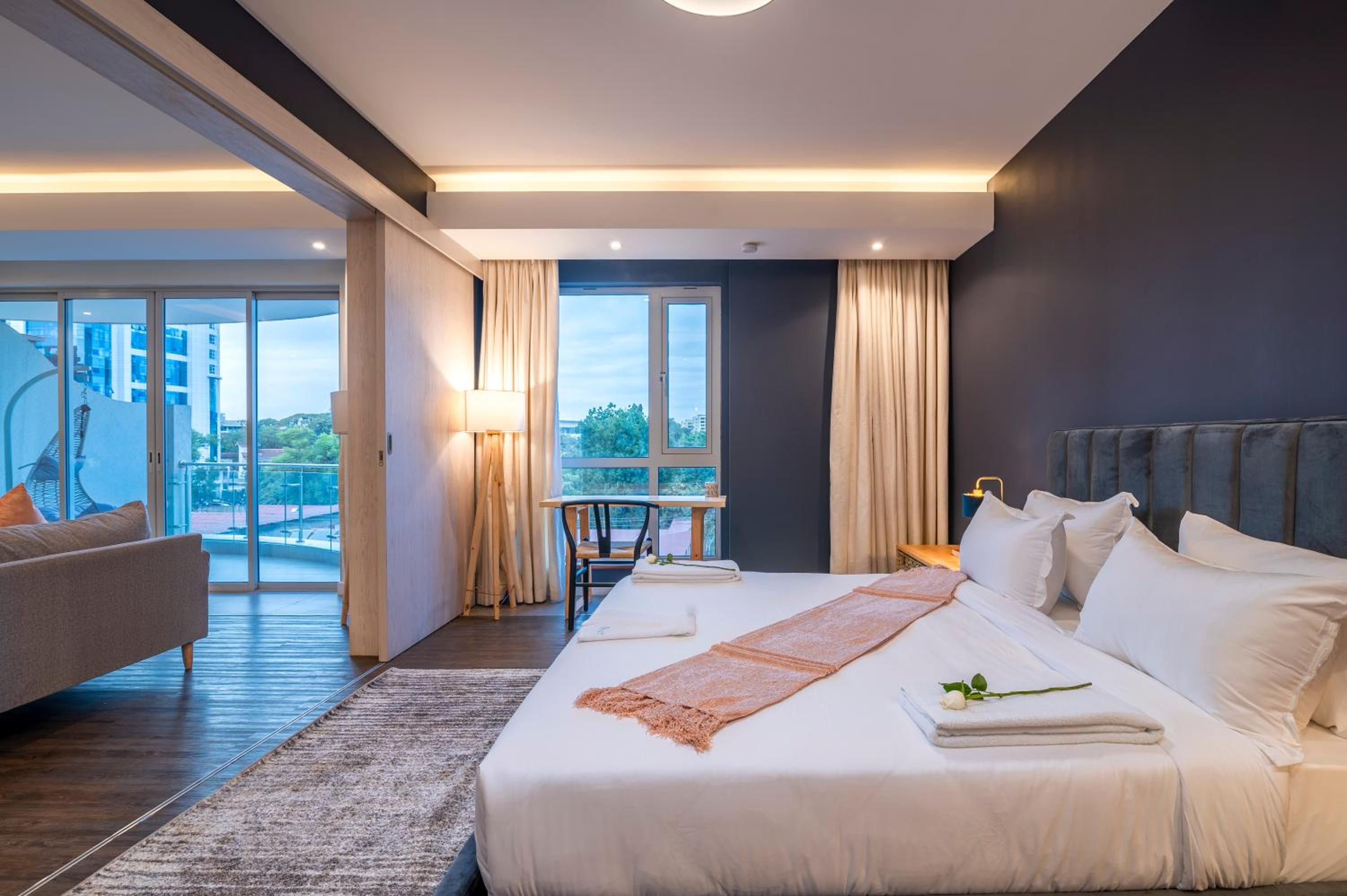 Capital M Sapphire Line 1 bed by YourHostNairobi view 4
