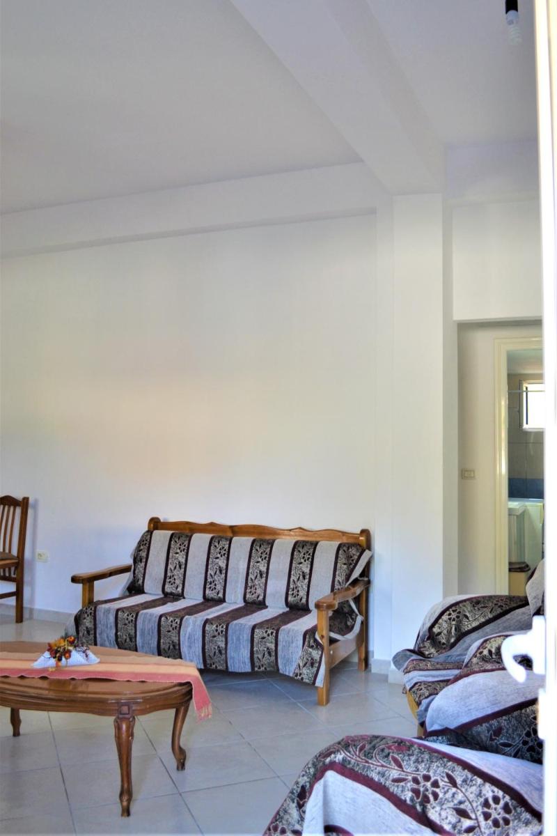 Villa Iremia Apartments