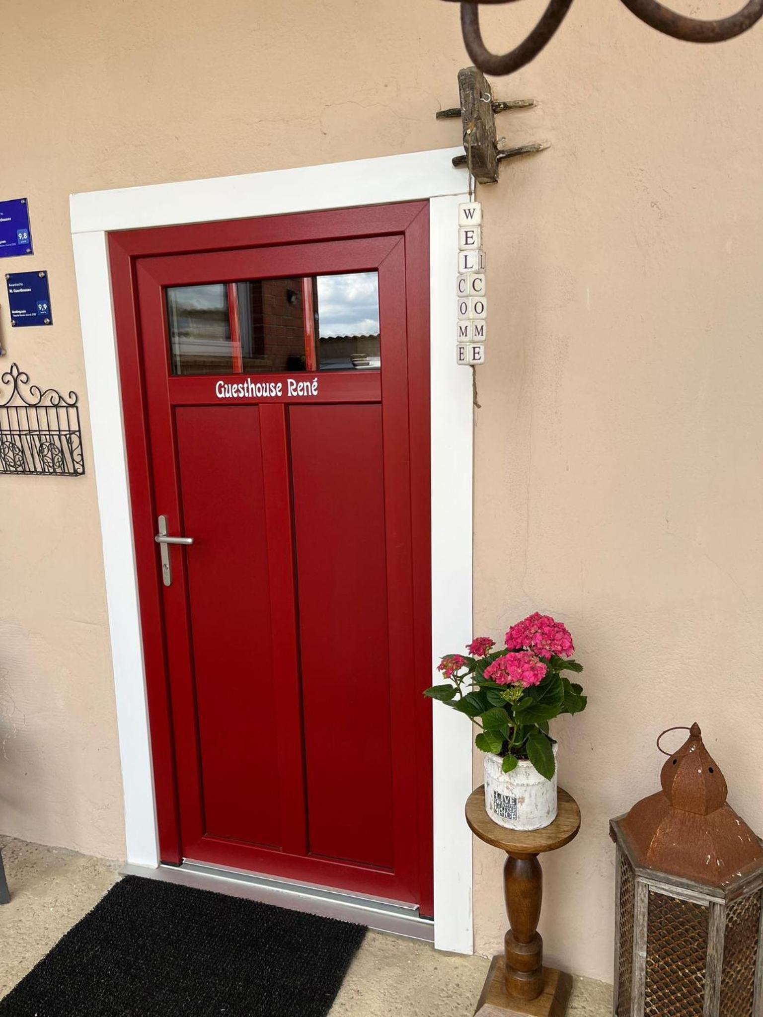 RLGuesthouses