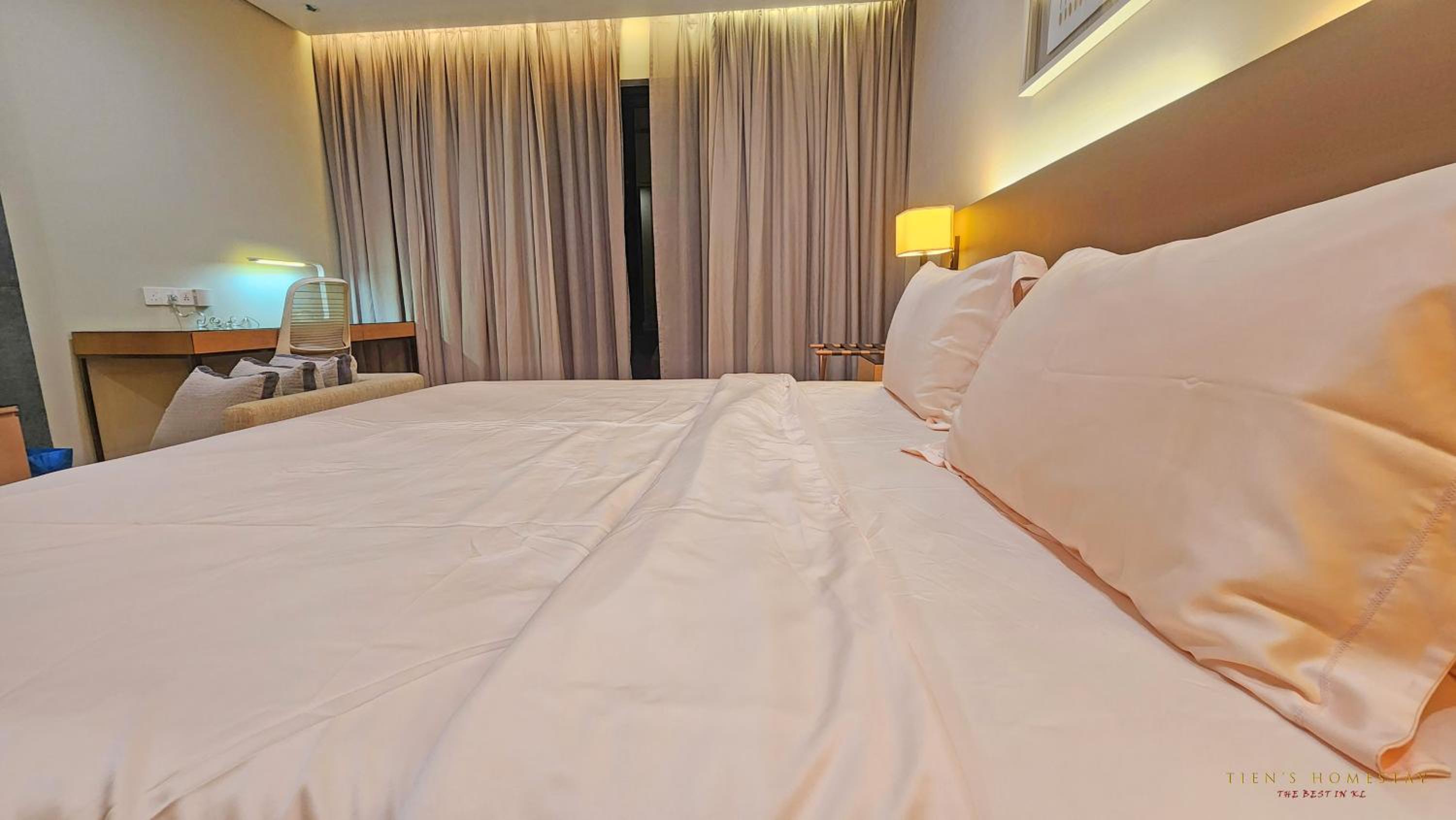 Luxurious stay in 188 Fraser Residence Suite