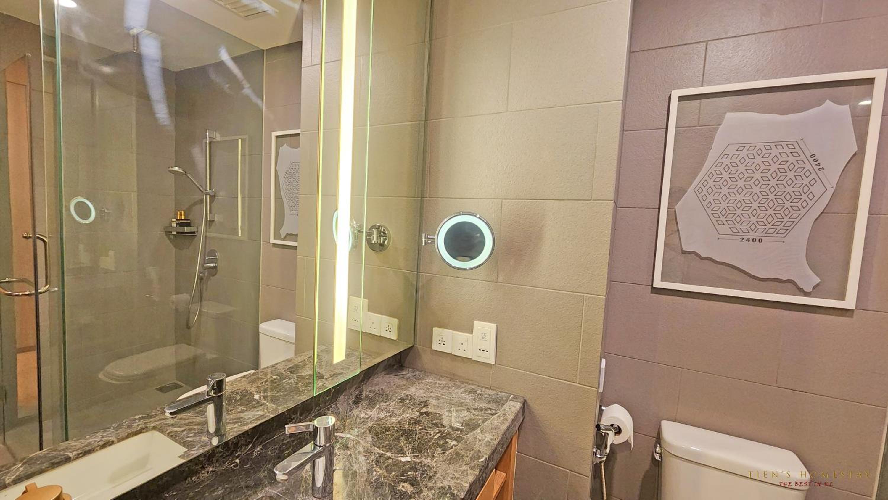 Luxurious stay in 188 Fraser Residence Suite