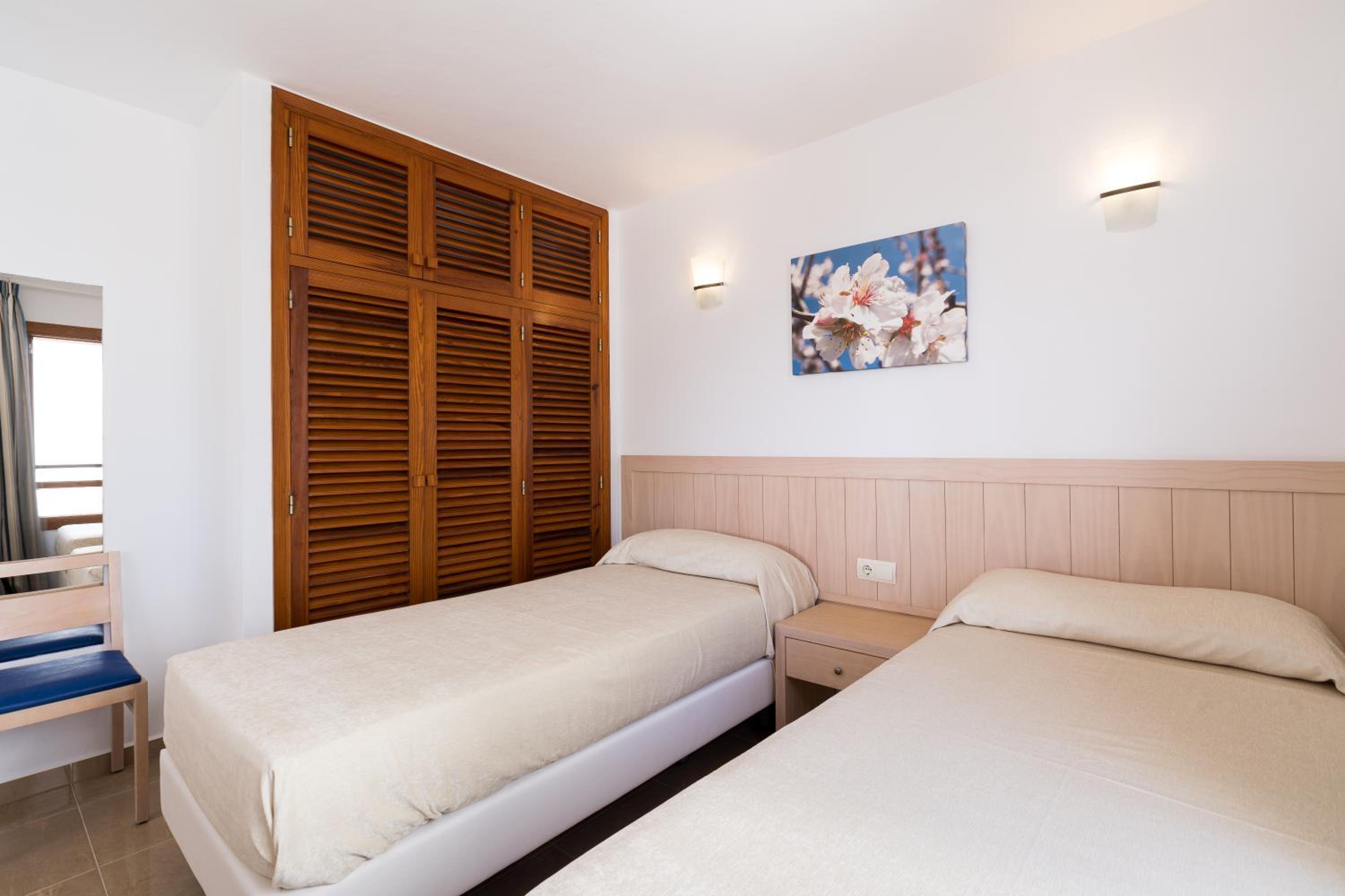 Bossa Bay - MC Apartments Ibiza