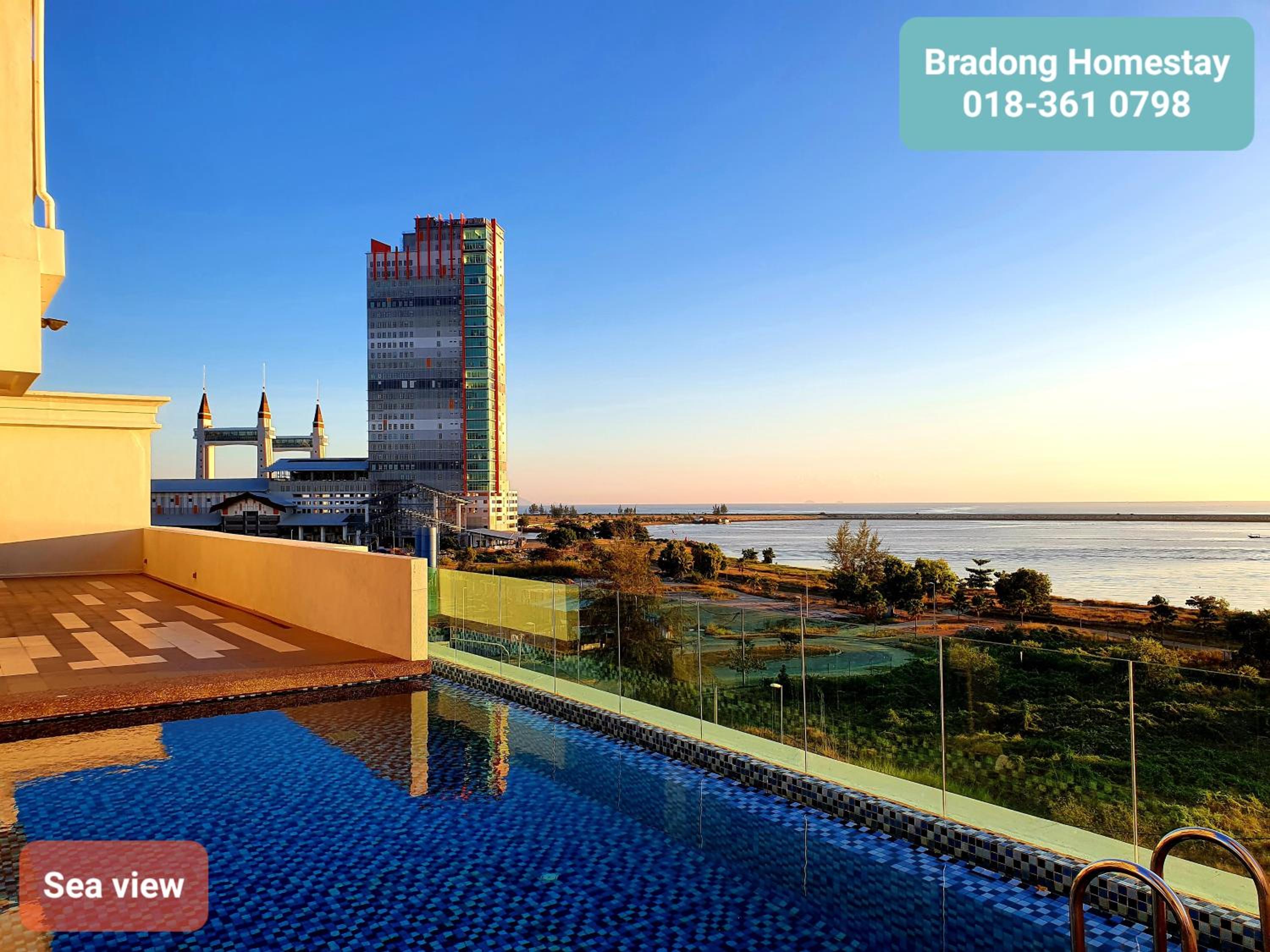 BRADONG HOMESTAY - MUSLlM ONLY, 3 Queen Bedrooms, Seaview, Infinity Pool, Gym, near Drawbridge & KTCC Mall view 4