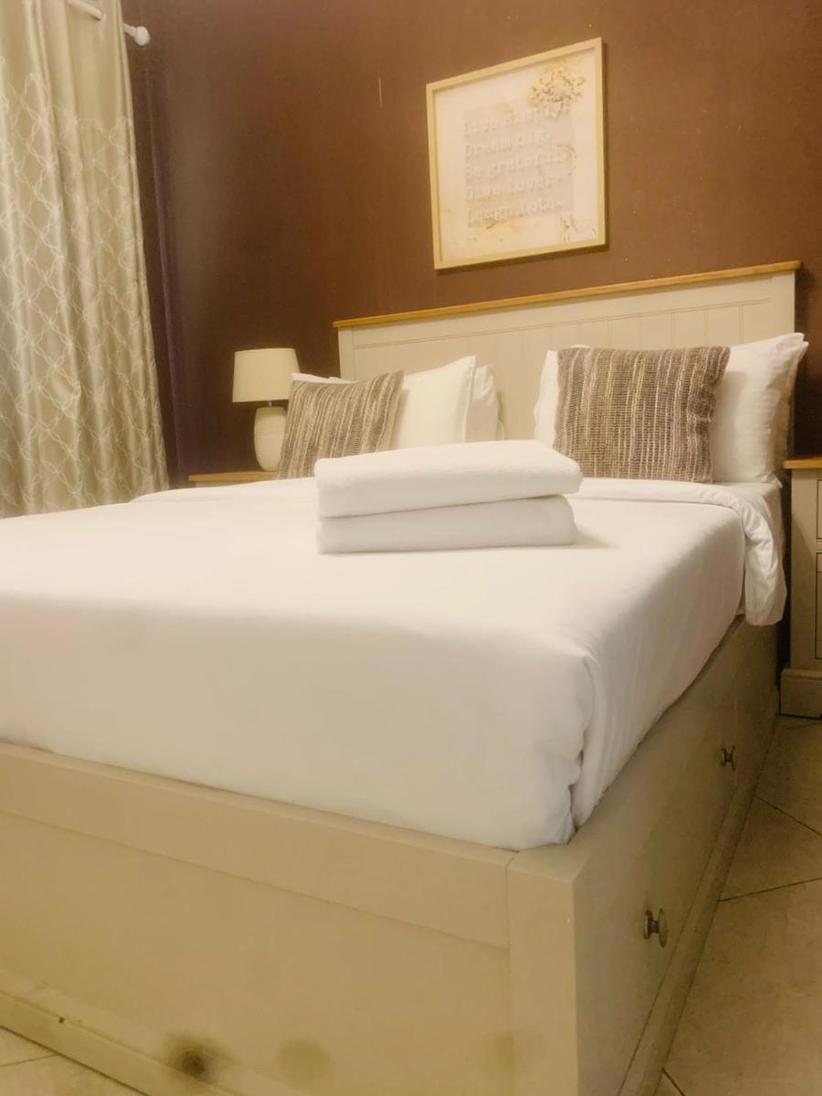 Hala Holiday Homes - Al Hamra Village, RAK